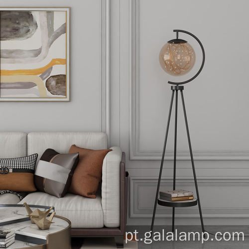 Candeeiro de pé nórdico com tripé